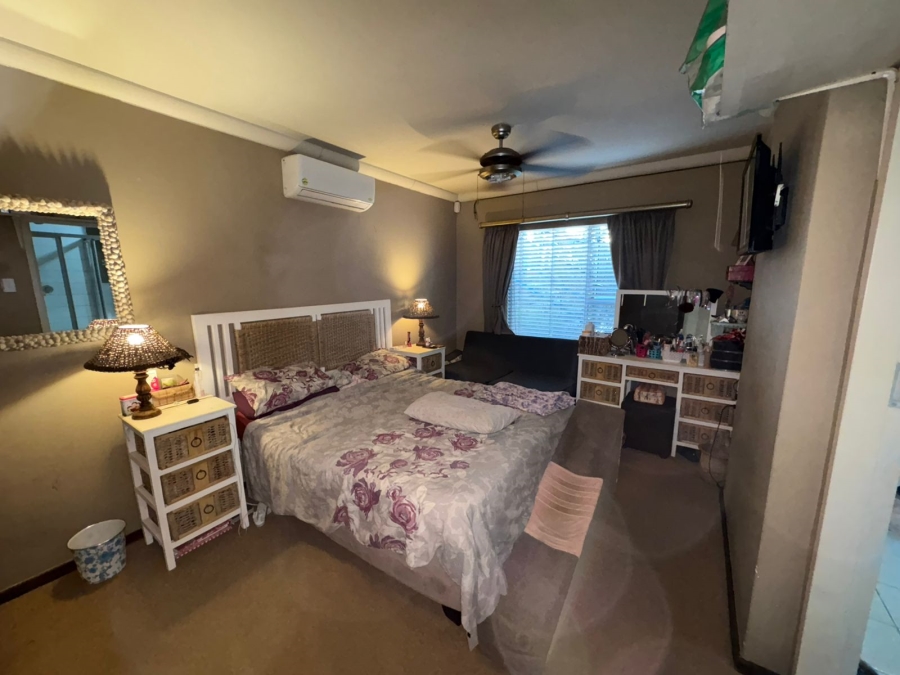 3 Bedroom Property for Sale in Safari Gardens North West